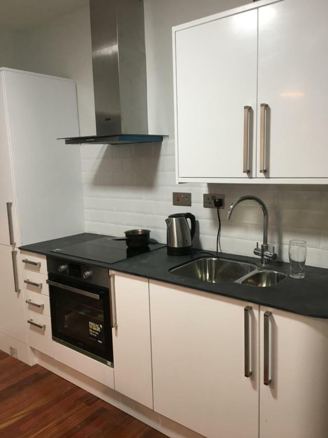 Tapestry Apartment Лондон Экстерьер фото