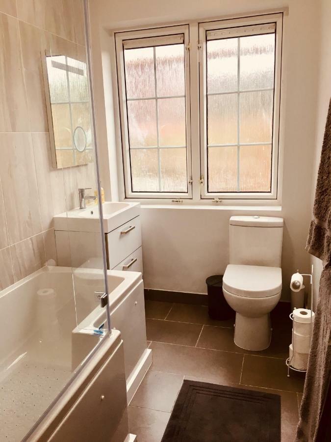 Tapestry Apartment Лондон Экстерьер фото