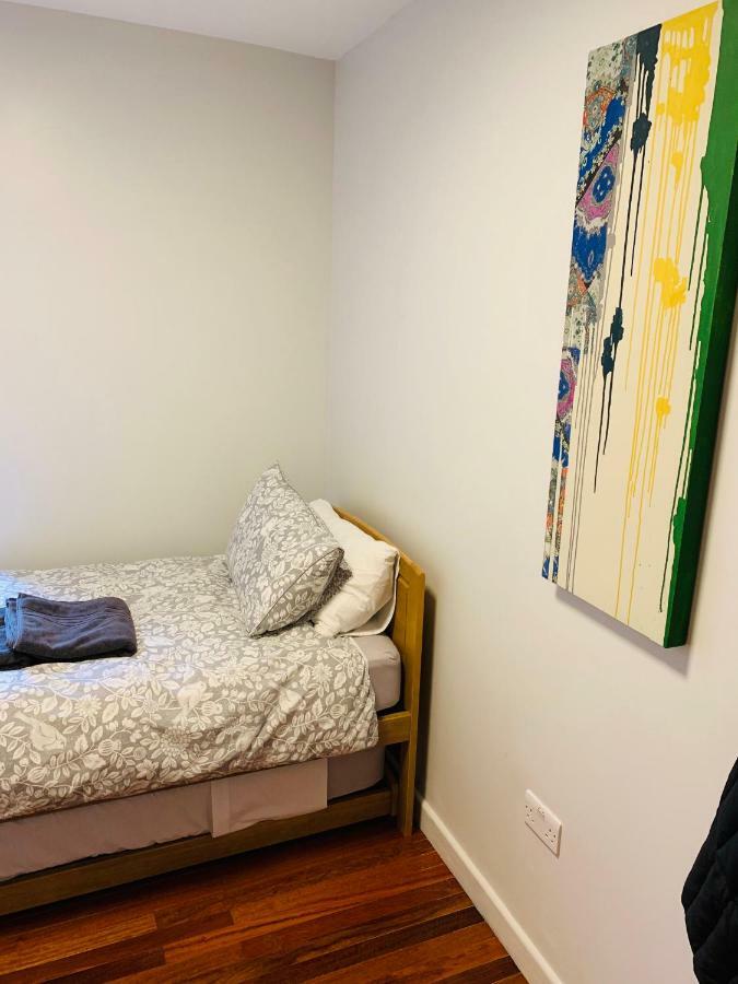 Tapestry Apartment Лондон Экстерьер фото